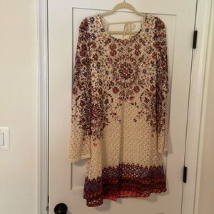 Xhiliration white lace long sleeve mini dress